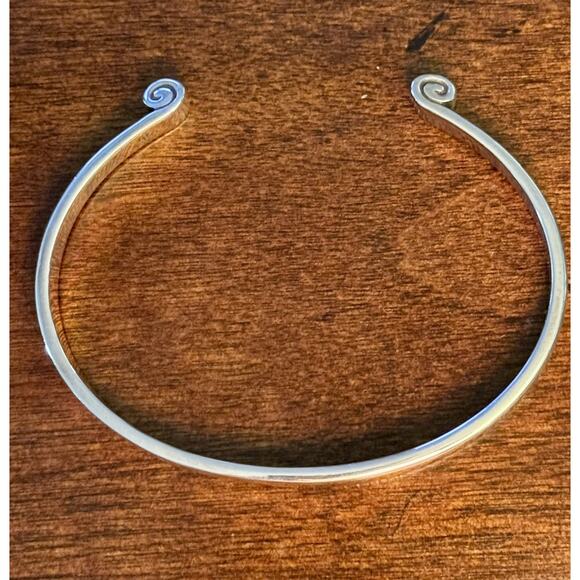 Retired James Avery Sterling Silver Greek Scroll Cuff Bangle Bracelet - Picture 1 of 12